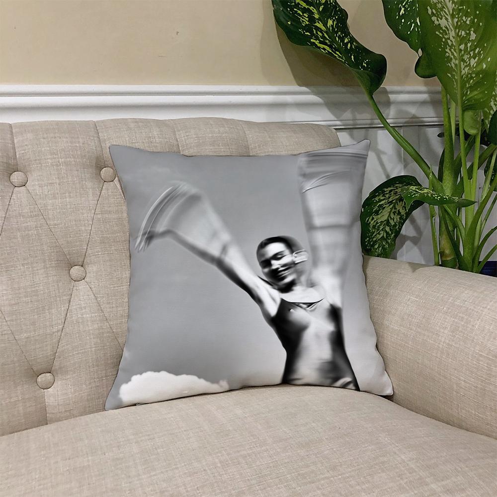 Singer O-Olivia Dean The Art of Loving Cushion Cover Square Sofa Cushion Cover Casual Skin-Friendly Comfortable Pillow Cover