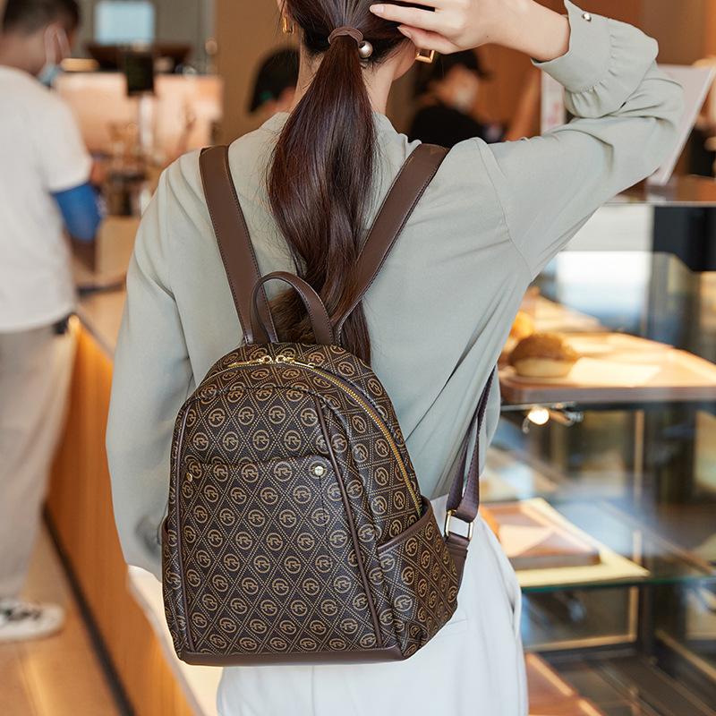 Retro Printed Women's Backpack, Spring and Summer Fashionable Commuting Backpack, Large-capacity Backpack