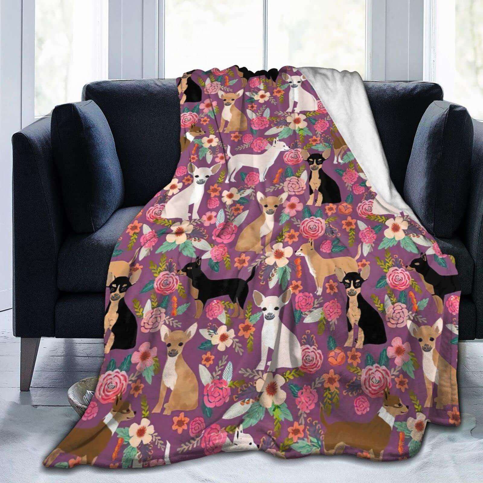 Chihuahua dog with flowers Printed Blanket for Sofa Bed Travel Camping Living Room Office Conditioning Blanket 75X95CM