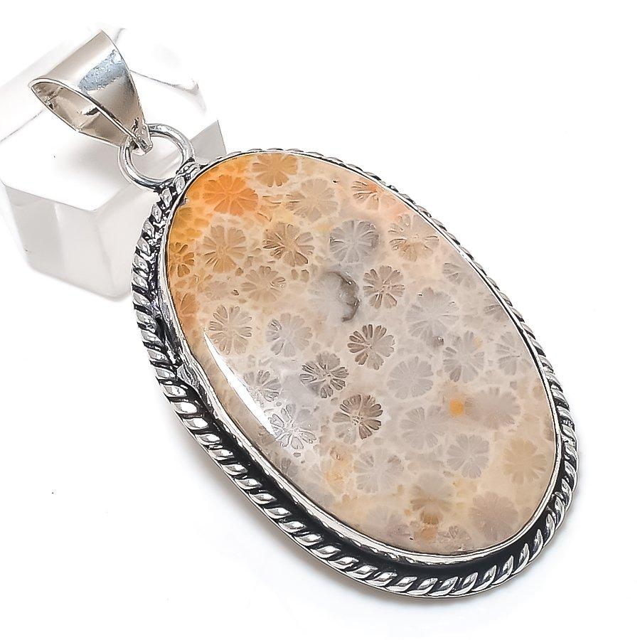 

Ископаемый коралл драгоценный камень 925 стерлинговое серебро ювелирный кулон 2,36