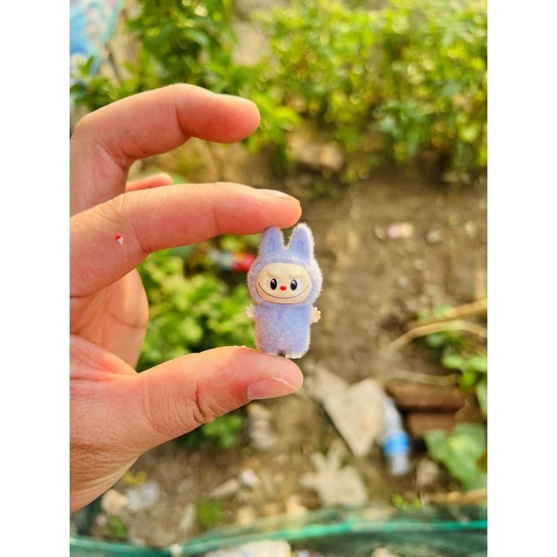 Große stehende Labubu-Figuren, DIY-Zubehör, Mini-Plüsch-Labubu-Puppen, niedliche Körner