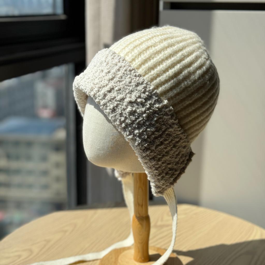 New Hats for Women Autumn and Winter Lamb Hair Ear Protection Plus Velvet Knitted Hat with Face Small Toe Cap Cold Protection Hat