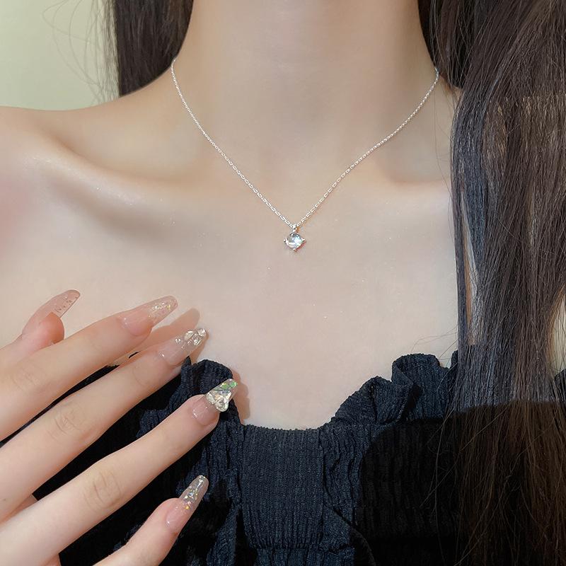 ins circle zircon necklace female design sense simple silver collarbone chain cold wind accessories