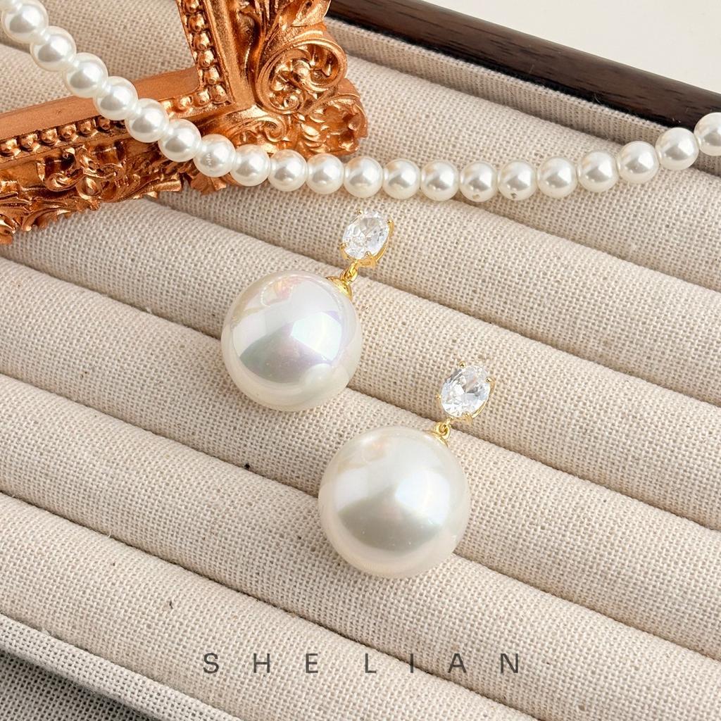 French retro diamond-encrusted pearl pendant earrings, high-end sense, simple temperament earrings, light luxury and gentle niche earrings for women