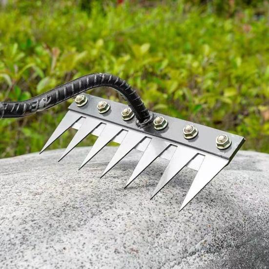 Garden Weeding Rake Heavy-Duty Carbon Steel Weed Puller 5/6/7/8 Teeth Weeder Rake Hand Uprooting Tool