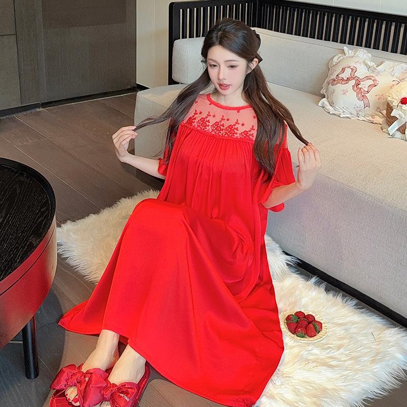 

Элегантная ночная сорочка из ледяного шелка с французским кружевом для женщин - Легкая и воздушная летняя домашняя одежда One Size красный