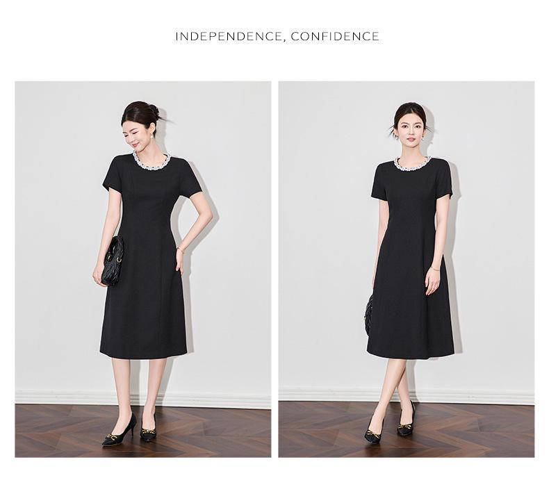 Elegant Checkered Beaded Waist-Hugging Women's Dress
