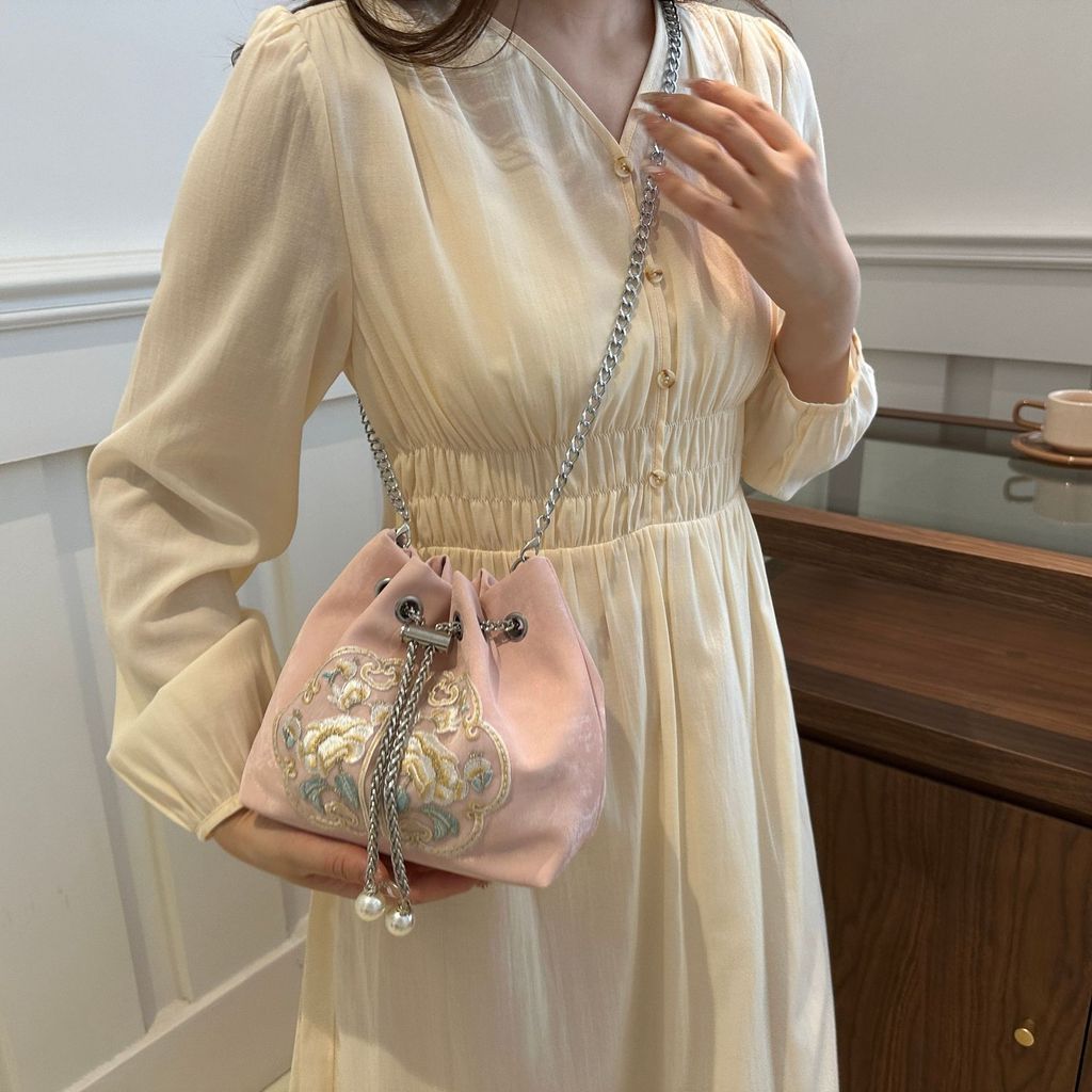Modern Chinese Water Bucket Bag For Women With Pu Material Chain Crossbody For Casual Outings