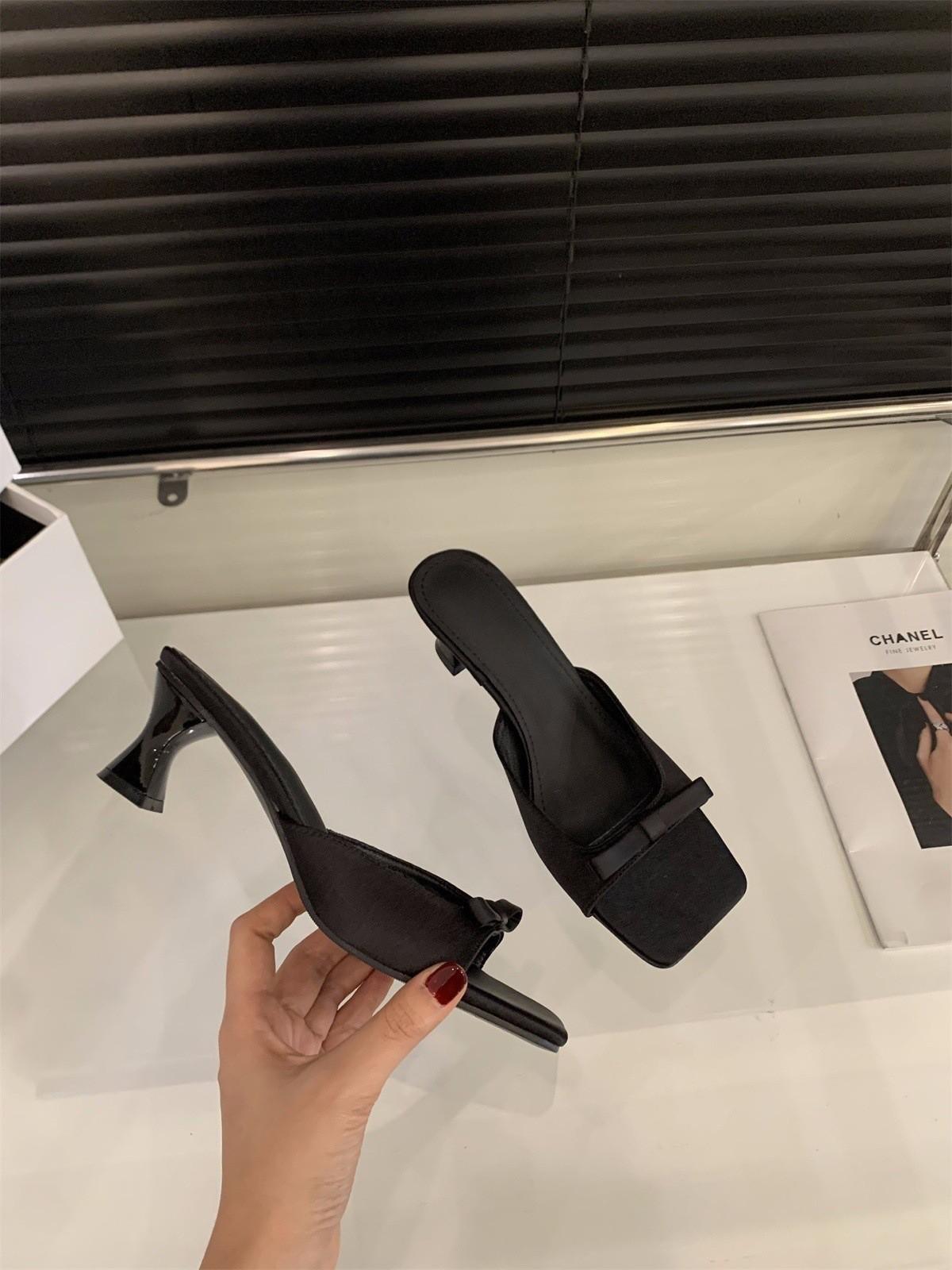 

Thick heel high heels French small cool slippers fairy shoes outer wear 2025 summer temperament satin bow sandals 40