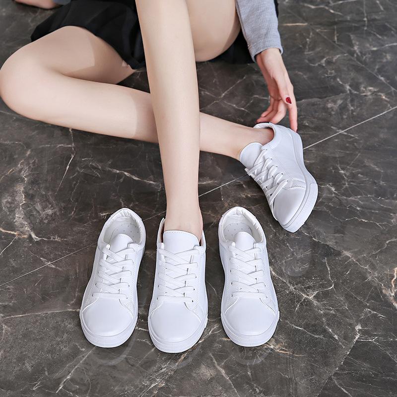 Little White Shoes 2025 Summer New Korean Edition Student Shoes White Versatile Board Shoes Casual Lightweight Breathable Sneakers