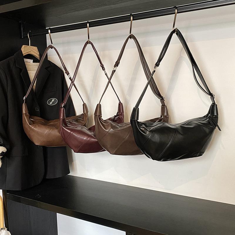 Women's bag soft leather dumpling bag new retro portable shoulder messenger bag tide