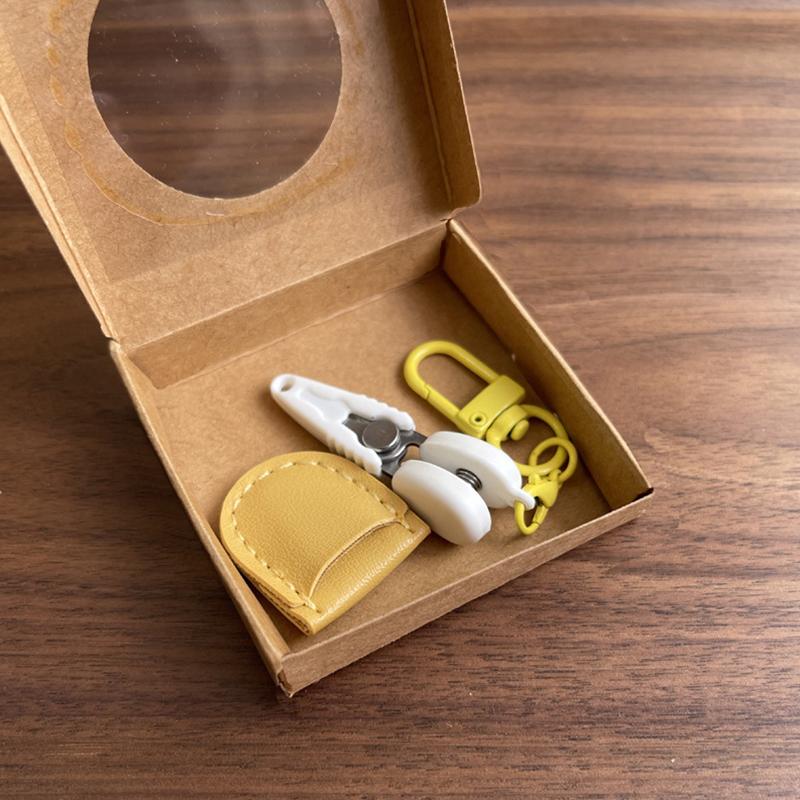 

1PC Hook-Closure Thread Cutting Vibrant Multicolor Portable Mini Precision Scissors Creative Art 50mm