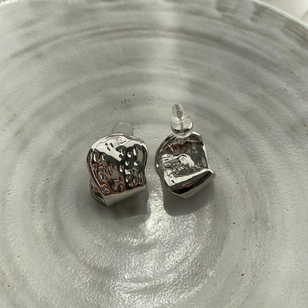 Irregular Texture Earrings, Niche Minimalist Design, Personalized High-End Sense, Wide-Sided Exaggerated Stud Earrings