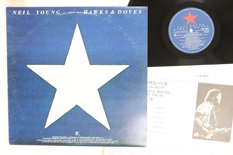 

LP Record NEIL YOUNG Hawks Doves P10917R REPRISE 1980 Japan Rock Used