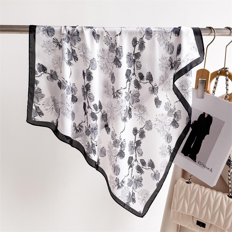 

Роскошные Новые Принтованные Шарфы Женский Шелковый Шарф Весна и Лето Цветочные Украшения Маленькие Галстуки-бабочки Повязки для волос Сумки 70x70cm