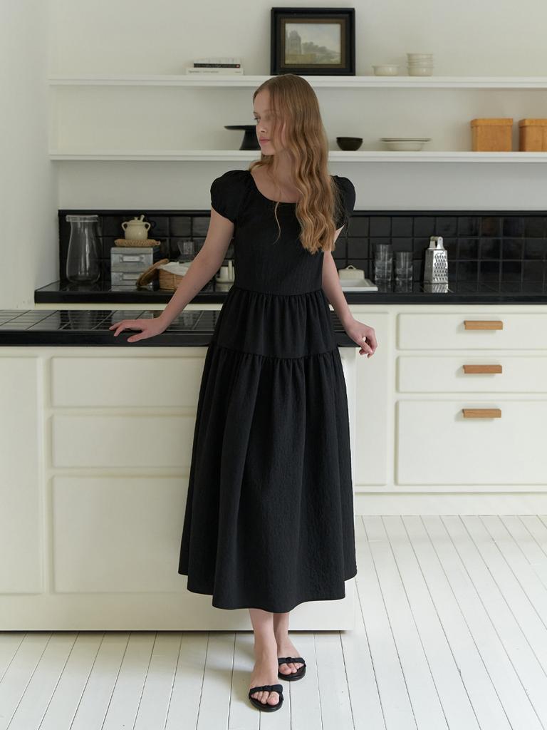 Liel Princess Line Dress (Black)