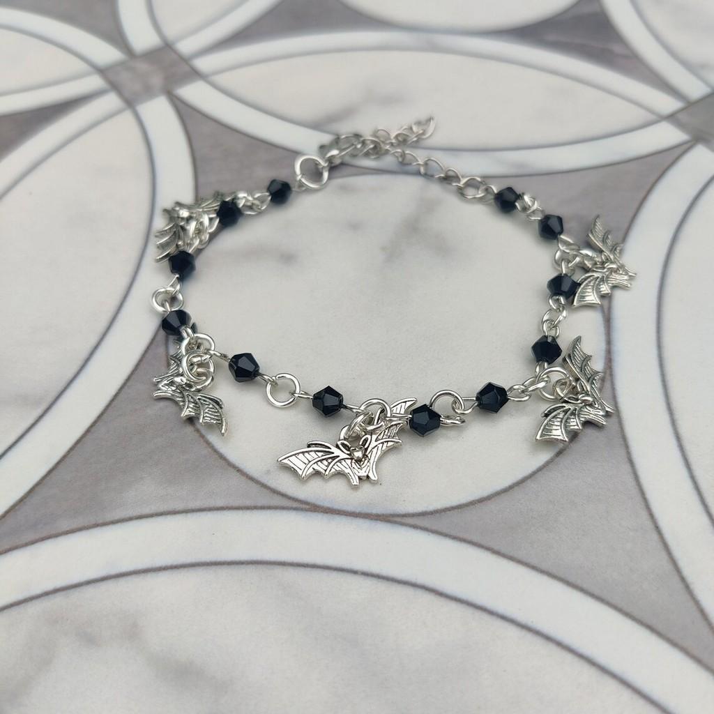 Vintage Silver Bat Bracelet With Alloy Material For Unisex Fashion Jewelry