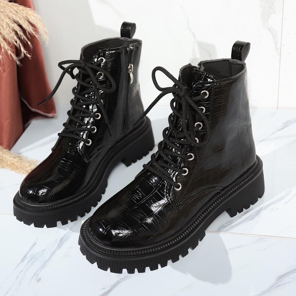 Fashion outer wear versatile medium tube Martin boots women's 2025 new autumn and winter handsome foreign British platform short boots