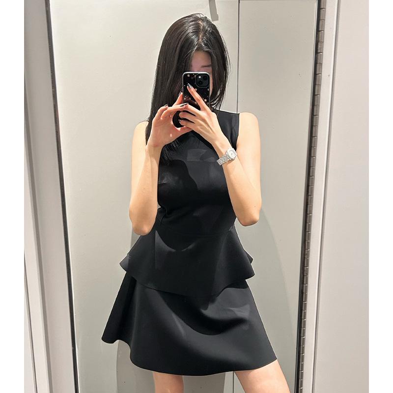 Deconstructed Hepburn Style Little Black Dress with Sleeveless Top - 2025 Spring Women's Slim Skirt