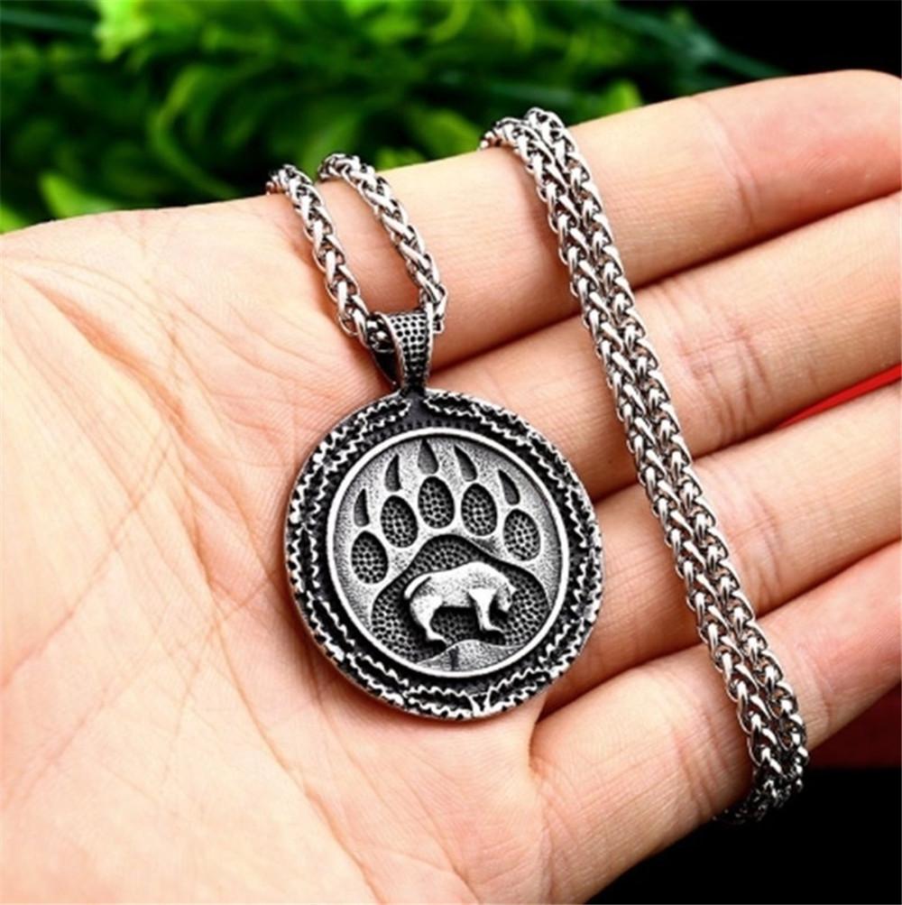 European and American Popular Jewelry Grizzly Bear Necklace Round Bear Paw Accessory Pendant Men Necklace