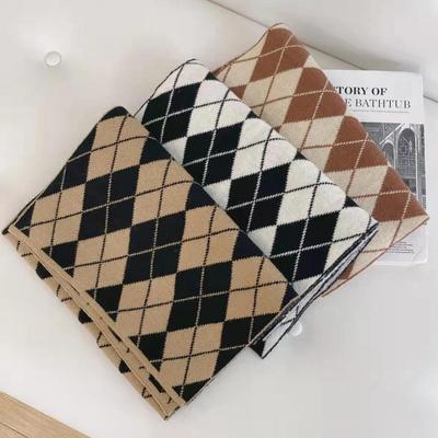 Accessoires – Schals & Tücher