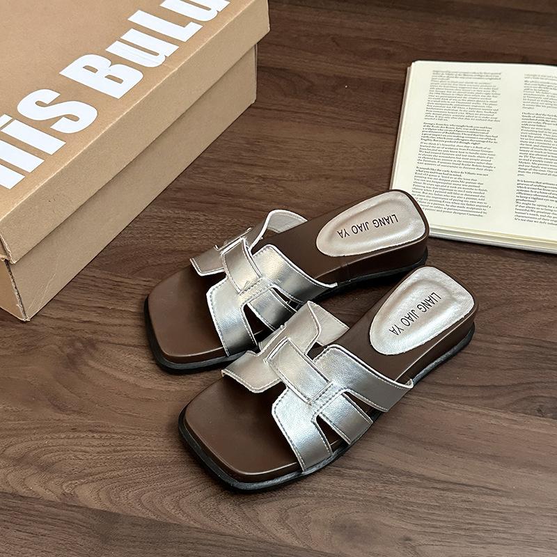One-character cool slippers women's flat bottom drag summer fashion solid color soft leather square head open-toed casual women's slope and cool slip