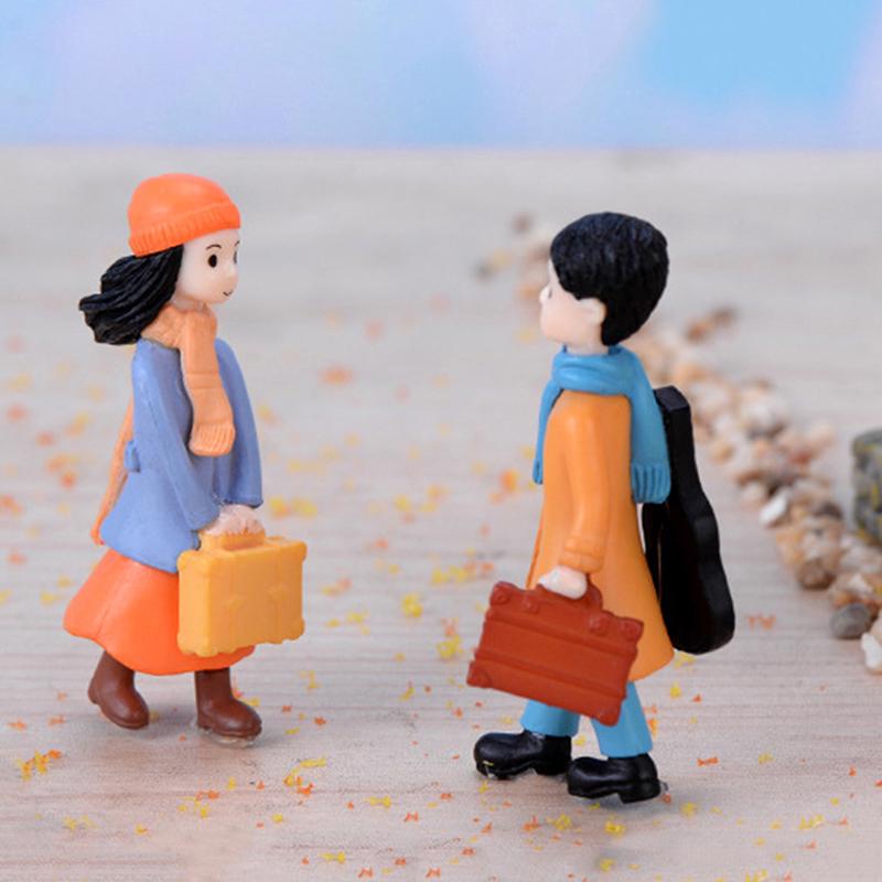 Travel Couple Diy Mini Miniature Fairy Garden Dollhouse Decor Micro Landscape