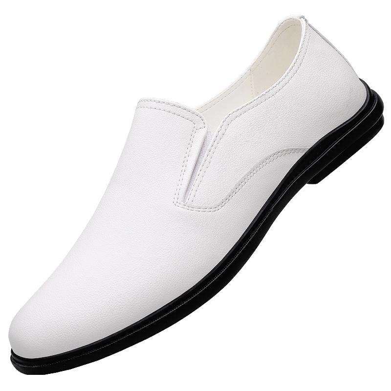 Fashion New flat bottomed men's leather shoes Comfortable and casual style Daily outdoor Adult office Black and white shoes Slip on