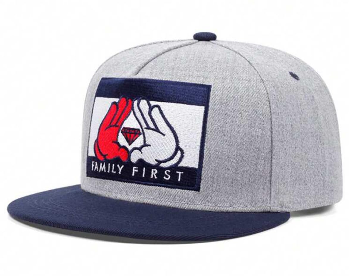 

[sproutsy] Men s Snapback Flat Visor Cap with Diamonds, Streetwear, Hip Hop