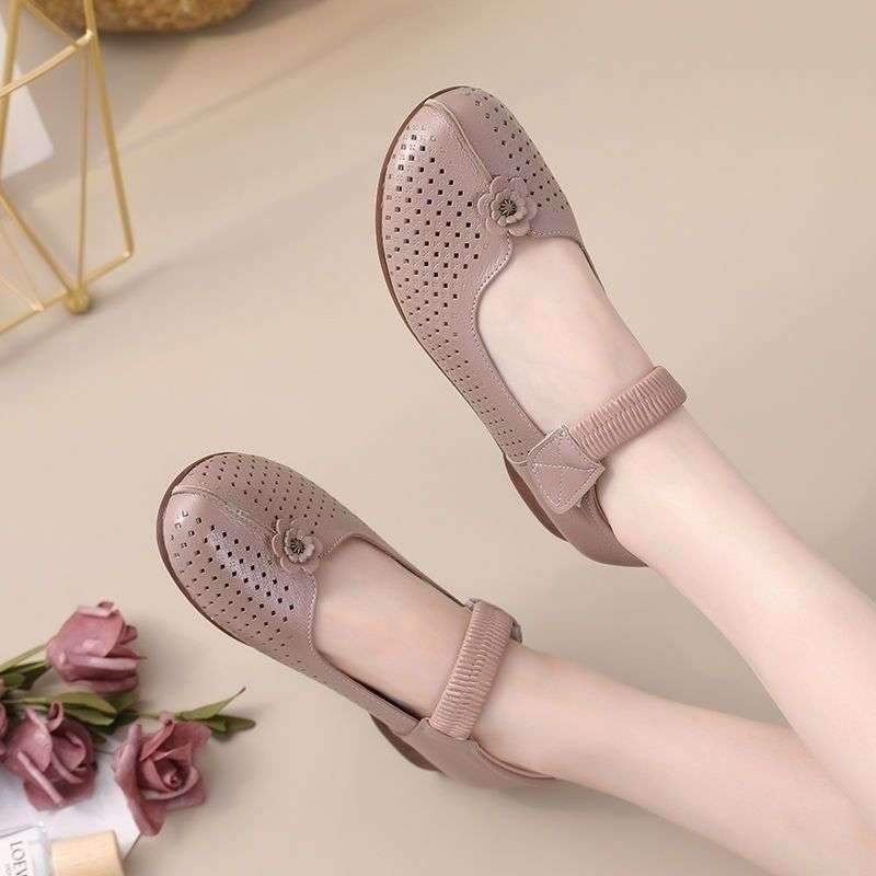 Sommer neue Mutter atmungsaktive rutschfeste Sandalen mittelalte und ältere Lederschuhe Damen weichsohlige rutschfeste und desodorierende Lochschuhe