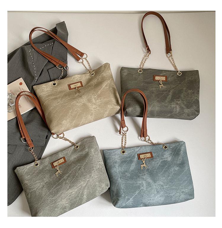Versatile Single-Shoulder Tote: Stylish, Trendy, Large-Capacity Light-Colored Commuter Bag