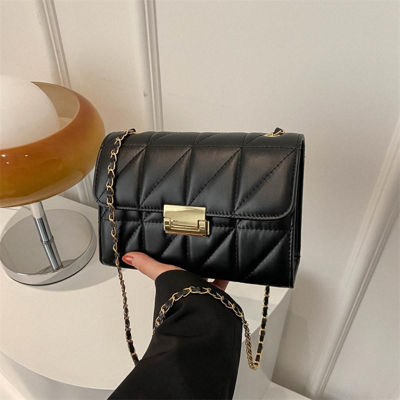 Stylish Retro Small Square Shoulder Bag For Women 2024 Trendy Casual Chain Bag