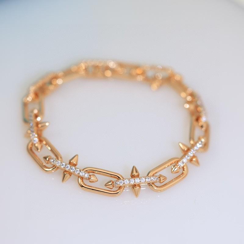 Knot Series Talisman V Gold Material Peach Heart and Pearl Heart Brand Bracelet, Small and Exquisite Jewelry