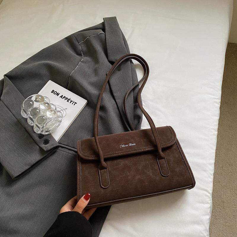 

2025 autumn new fashion popular simple texture high value fashionable shoulder casual simple tote bag women