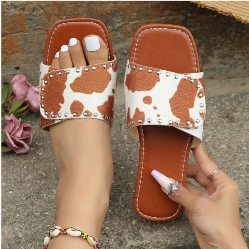 

Летние женские повседневные туфли на плоской подошве с заклепочными тапочками сверху 43 коричневый