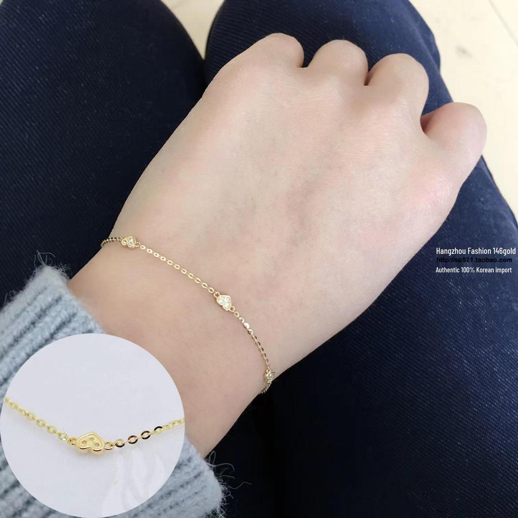 Japanese S925 Sterling Silver Heart-Shaped Bracelet with 14k Gold Plating, featuring Three Small Cold Style Hearts. Simple and Elegant Design.