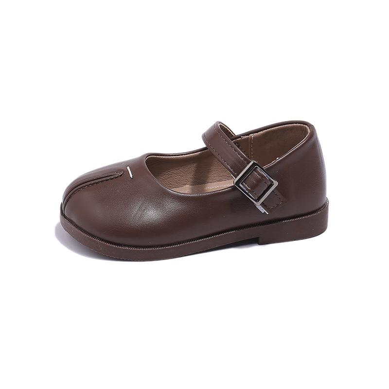 New Style Girls' Leather Shoes for Performance Purposes