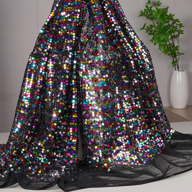 Barevná Duhová Lesklá Kusová Gradientní Látka 6mm Flitrová Vyšívaná Látka Párty Kostým Šaty Pozadí Obalová Síťovina