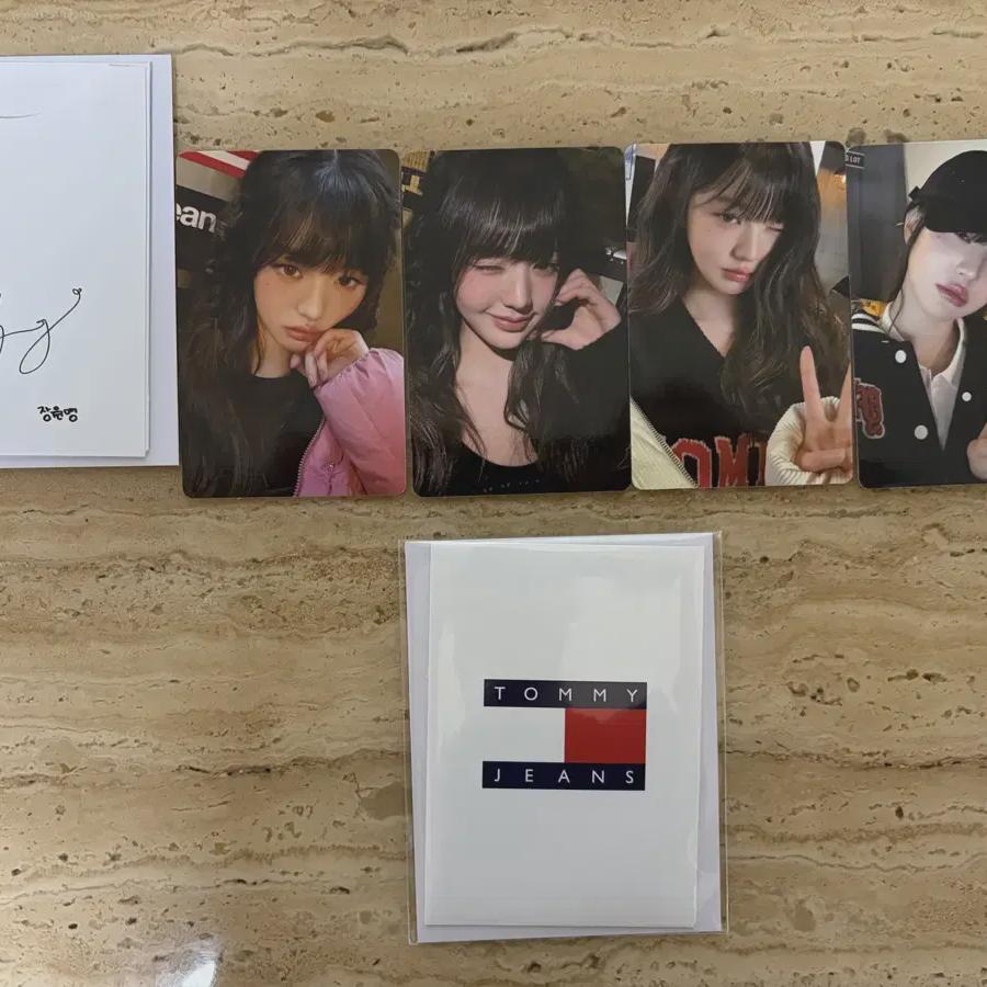 

Tommy Jeans Tami Jeans Ive Wonyoung Photo Card Set
