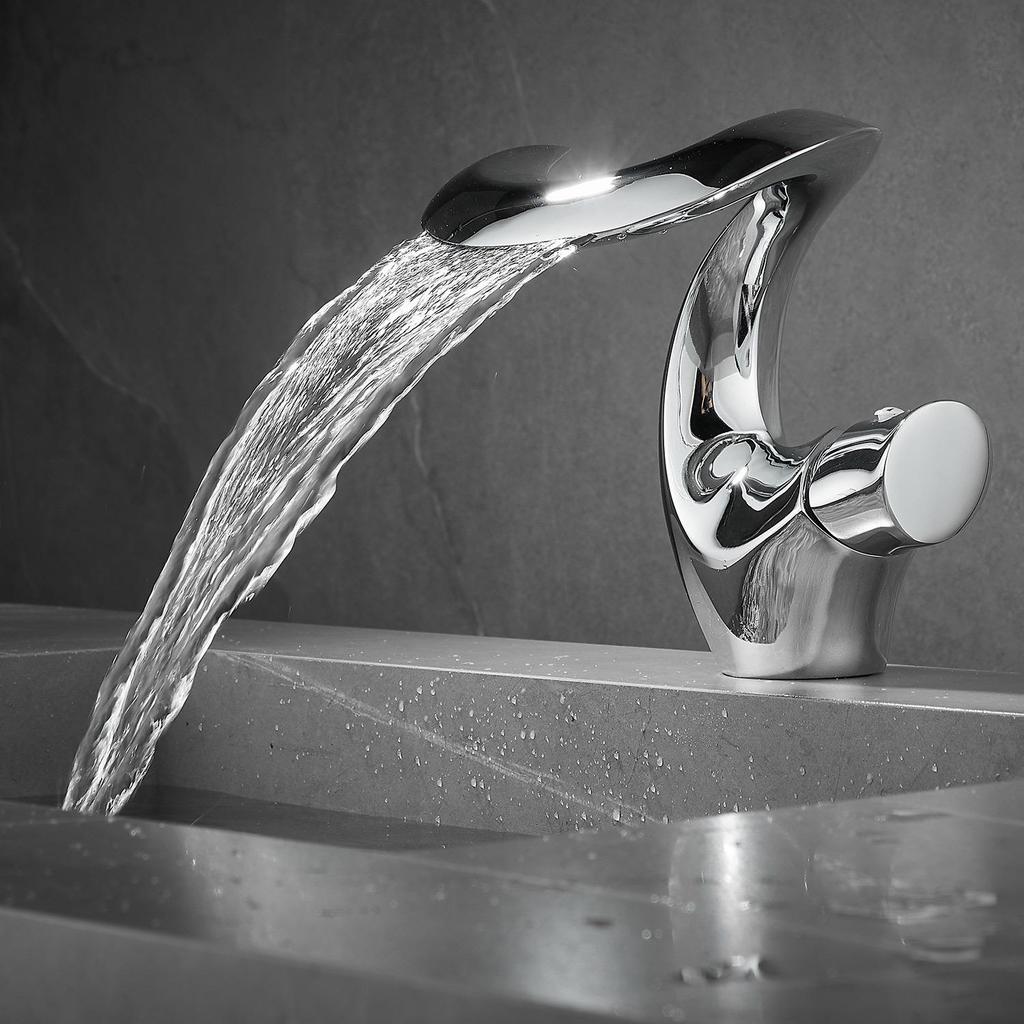 Luxuriöser Kupfer-Wasserfallhahn für das Badezimmer einer Villa – Heiß- und Kaltfunktion, kreatives Design für das Handwaschbecken