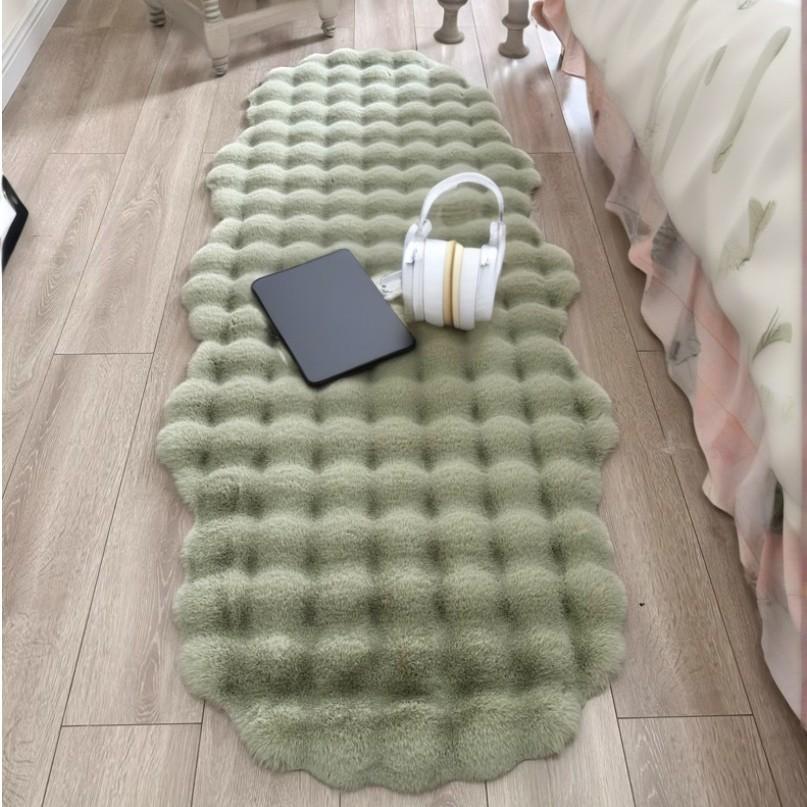 

Cream Style Carpet, Irregular Shape, Plush Bubble Floor Carpet, Bedroom Bedside Blanket 60x200cm хаки