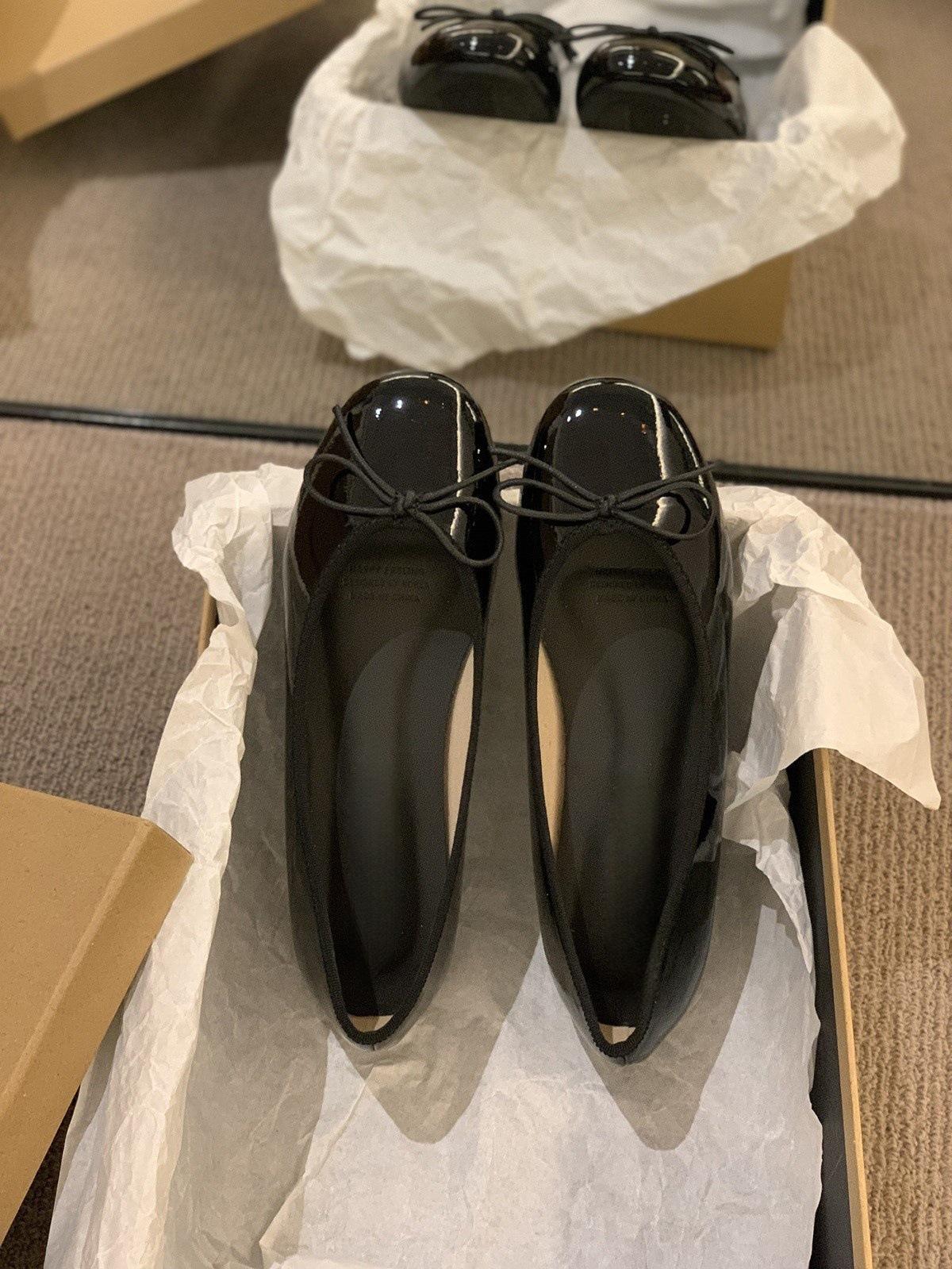 

Французские туфли-лодочки из лакированной кожи с круглым носком женские 2025 лето новые бант с юбкой плоская подошва красные вечерние туфли ladyshoes 40