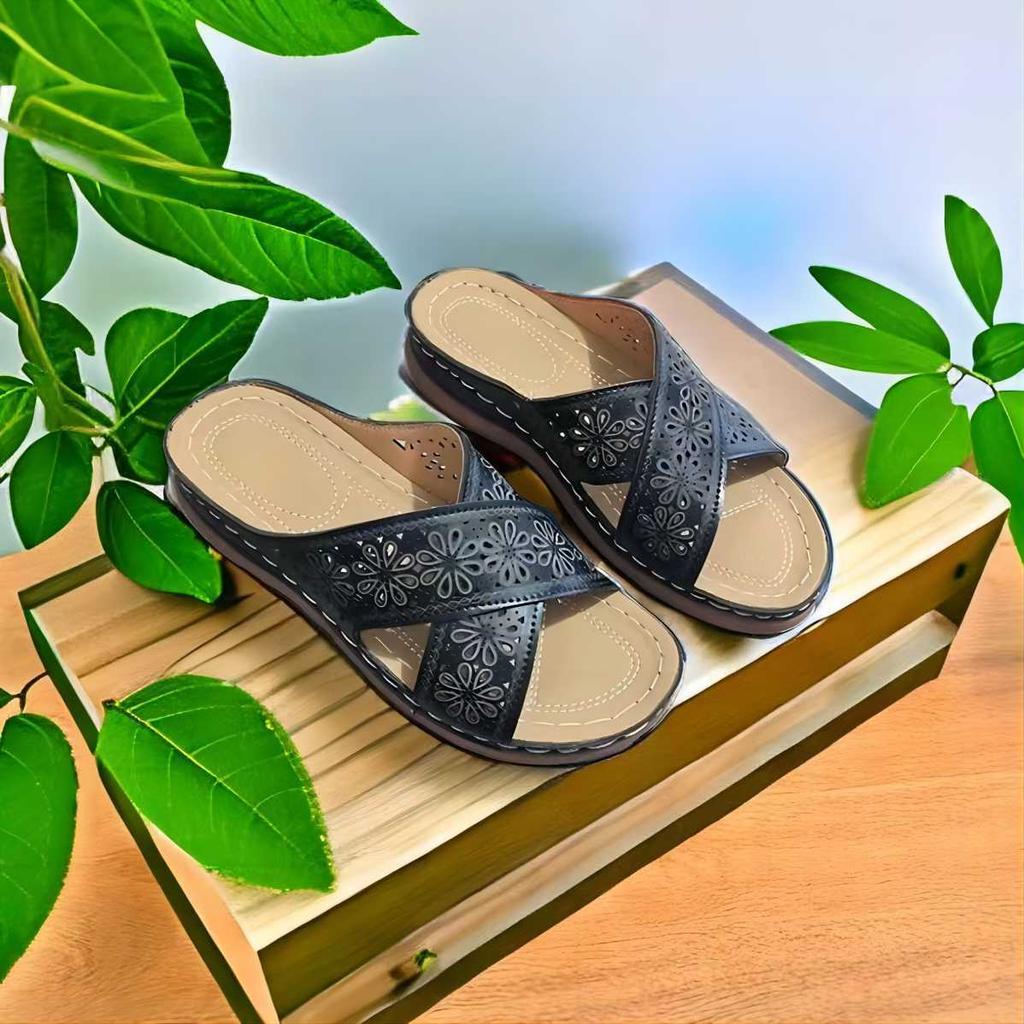 Women's Shoes Large Size Fashionable Retro Solid Color Platform Slippers