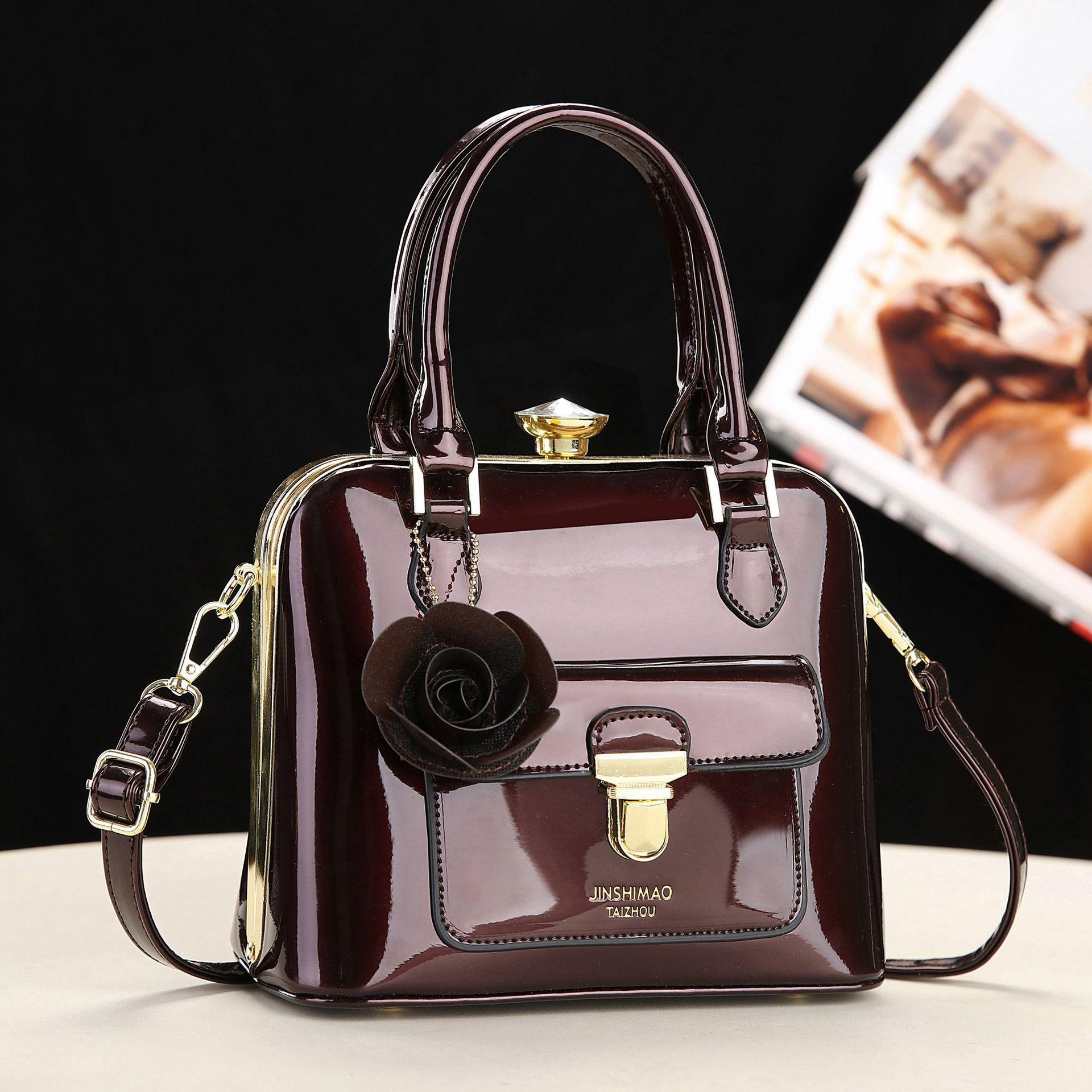 

Elegant Patent Leather Women s Bag High-quality Steel Clip Women s Handbag Luxury Bright Leather Shopping Messenger Banquet Bag 22x11x18cm