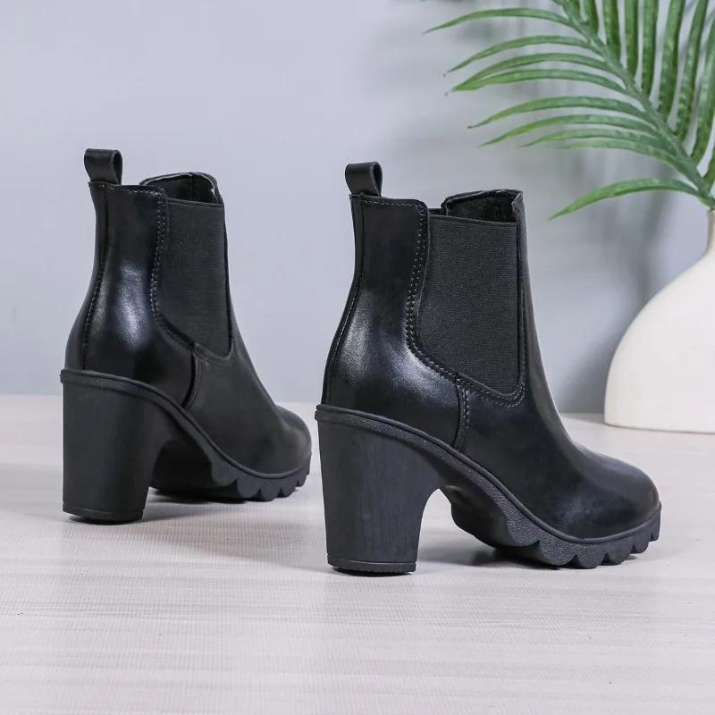 Women's Shoes 2024 Winter Hot Selling Round Toe Solid Color Women's Boots Thick Heel Sleeves Women's High Heel Short Boots