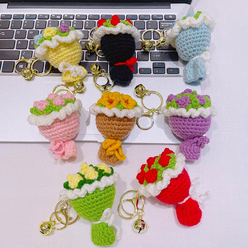 8PCS Handheld Flower Keychain Pendant Knitted Hook Weaving Pendant Rose Creative Keycain Bag Pendant Toy Graduation Gift