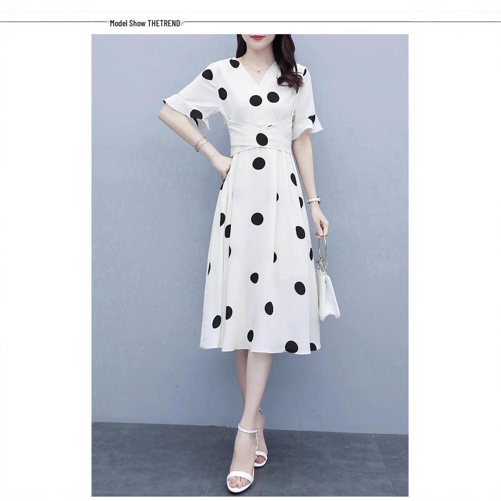 2024 Summer Women's Korean Style Plus Size Polka Dot Dress - Flattering Loose Fit for a Youthful Look