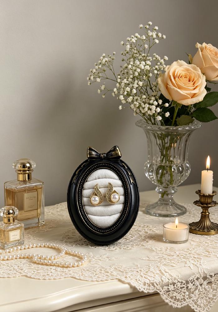 European Vintage Jewelry Stand & Photo Frame Ring Holder Display Prop