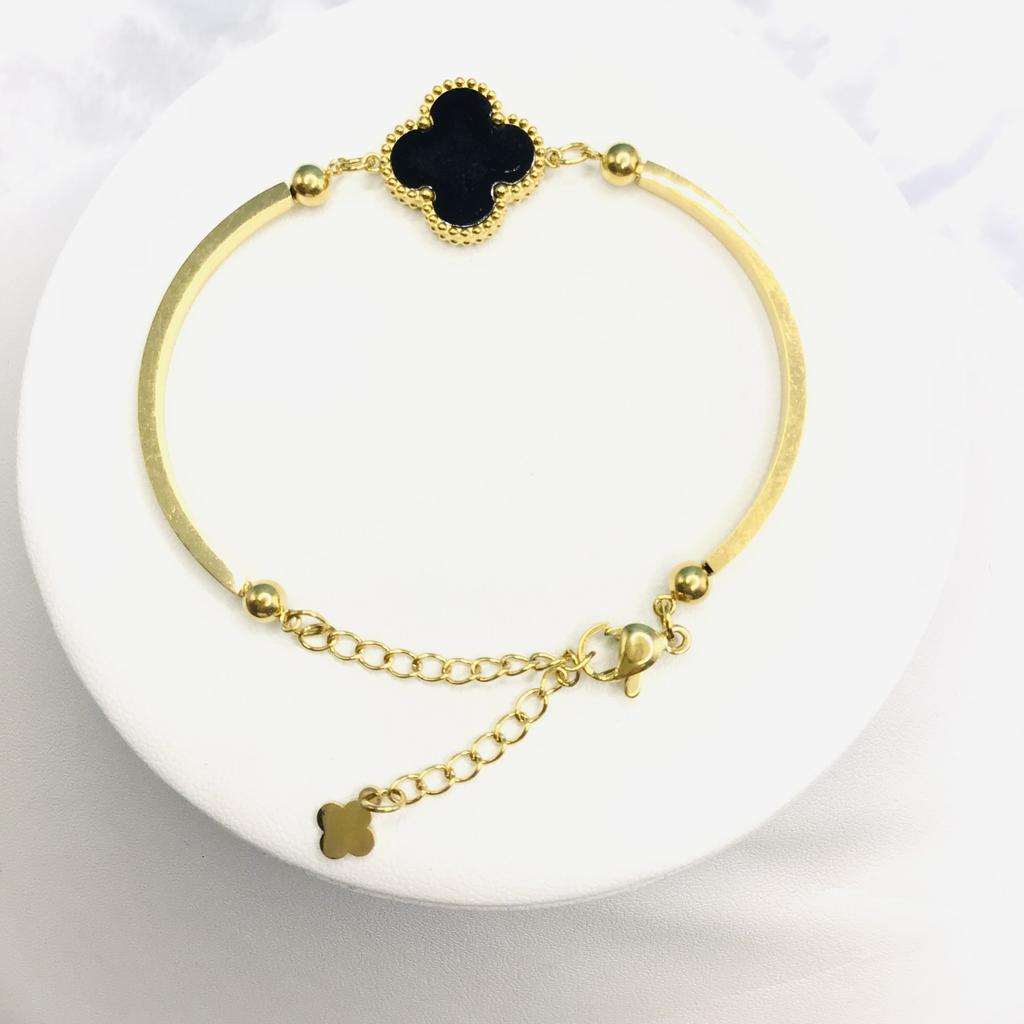 New Fashion Titanium Steel Four-Leaf Clover Bracelet Fashion High-Grade Ladies Bracelet