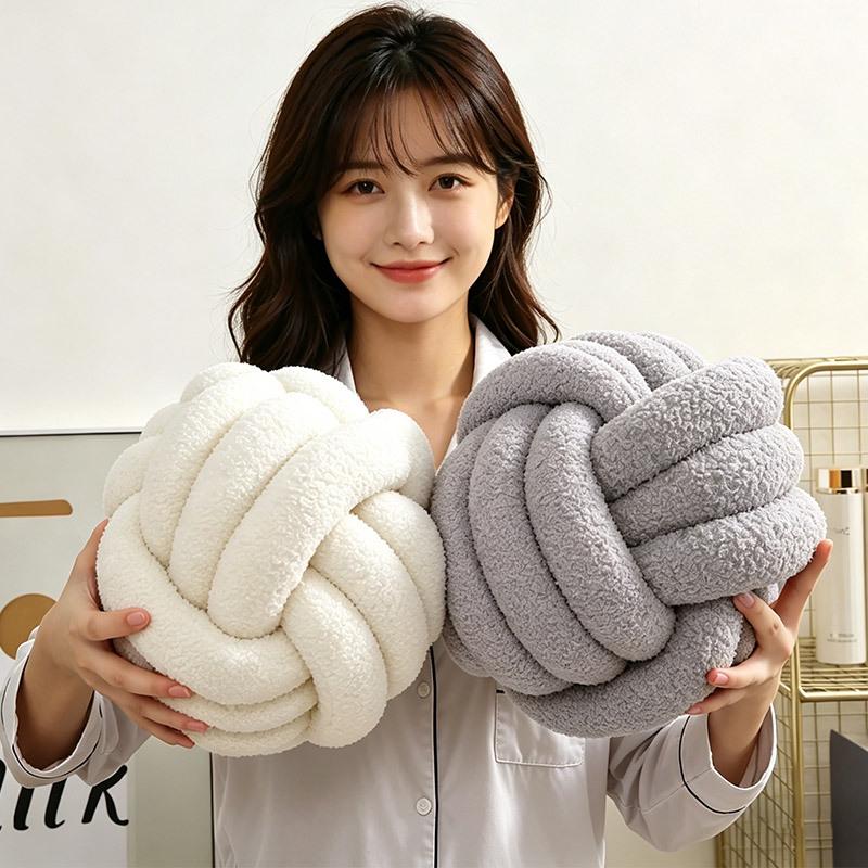 Handmade Knotted Spherical Cushion Pillow for Sofa and Bed